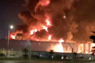 Bursa'da büyük yangın... RB Karesi Tekstil alevlere teslim!