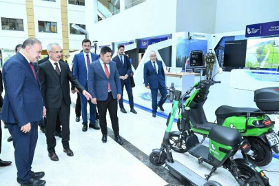 Bakan Uraloğlu'ndan BTK Akademi'ye ziyaret