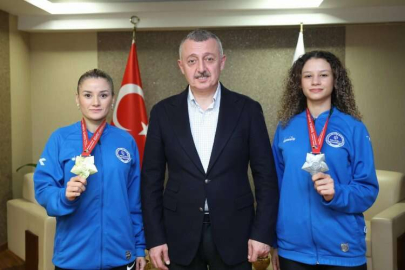 Başkan Büyükakın şampiyon kardeşlerle buluştu