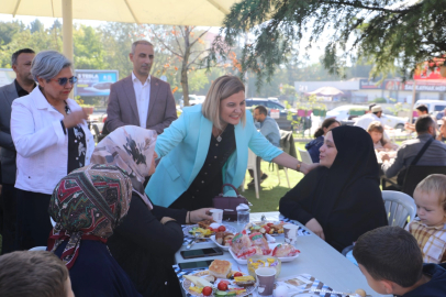 İzmit'te din görevlileri aileleriyle ağırlandı