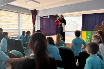 Sakarya'da “Akça” tiyatrosuyla minikler çevre bilinci kazandı