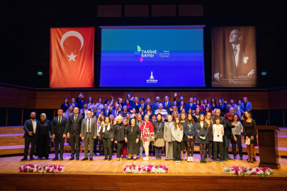 İzmir’de tarihe koruyanlar ödüllendirildi