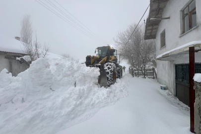 Sakarya'da 100 kişilik timle karla mücadelede son durum