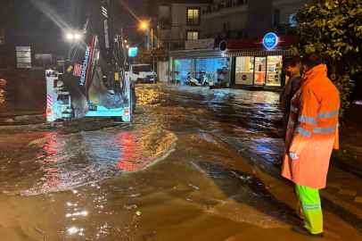 Muğla Milas'ta ekipler yoğun yağış ve fırtına nedeniyle 7/24 görev başındaydı