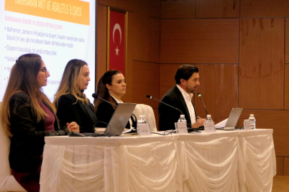 Çanakkale’de “Felsefe ve Hukuk Paneli”ne yoğun ilgi