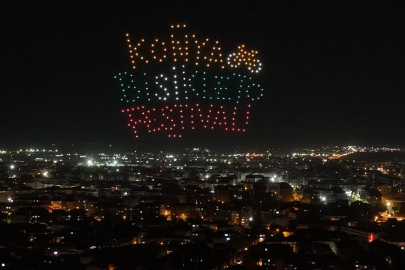 Konya Taş Bina'da festivale özel video mapping ve drone gösterisi büyüledi