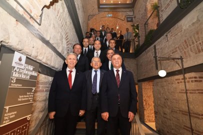 Tarihi Kuyumcu Han İstanbul'a kazandırıldı