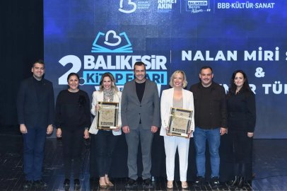 Balıkesir Kitap Fuarı'na yoğun ilgi sürüyor