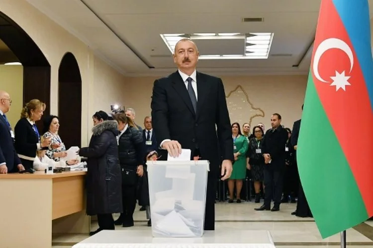 Sandık başına giden Azerbaycan'ın kararı ne olacak?